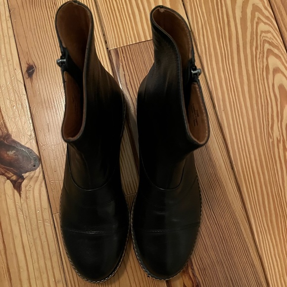 L’Amour Des Pieds Boots - Picture 2 of 5